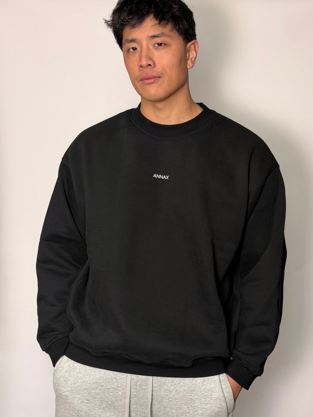 Men’s crewneck