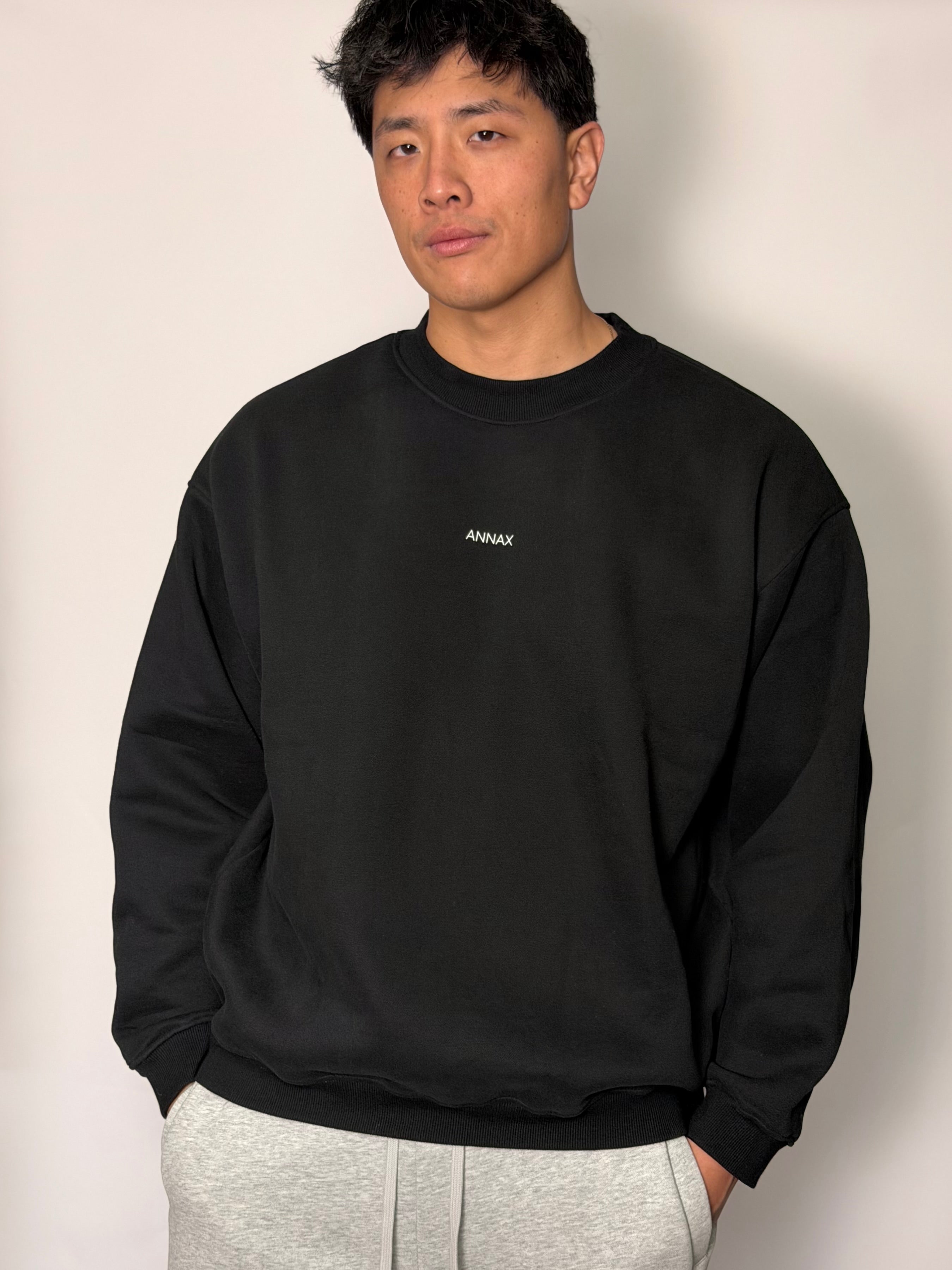 Men’s crewneck