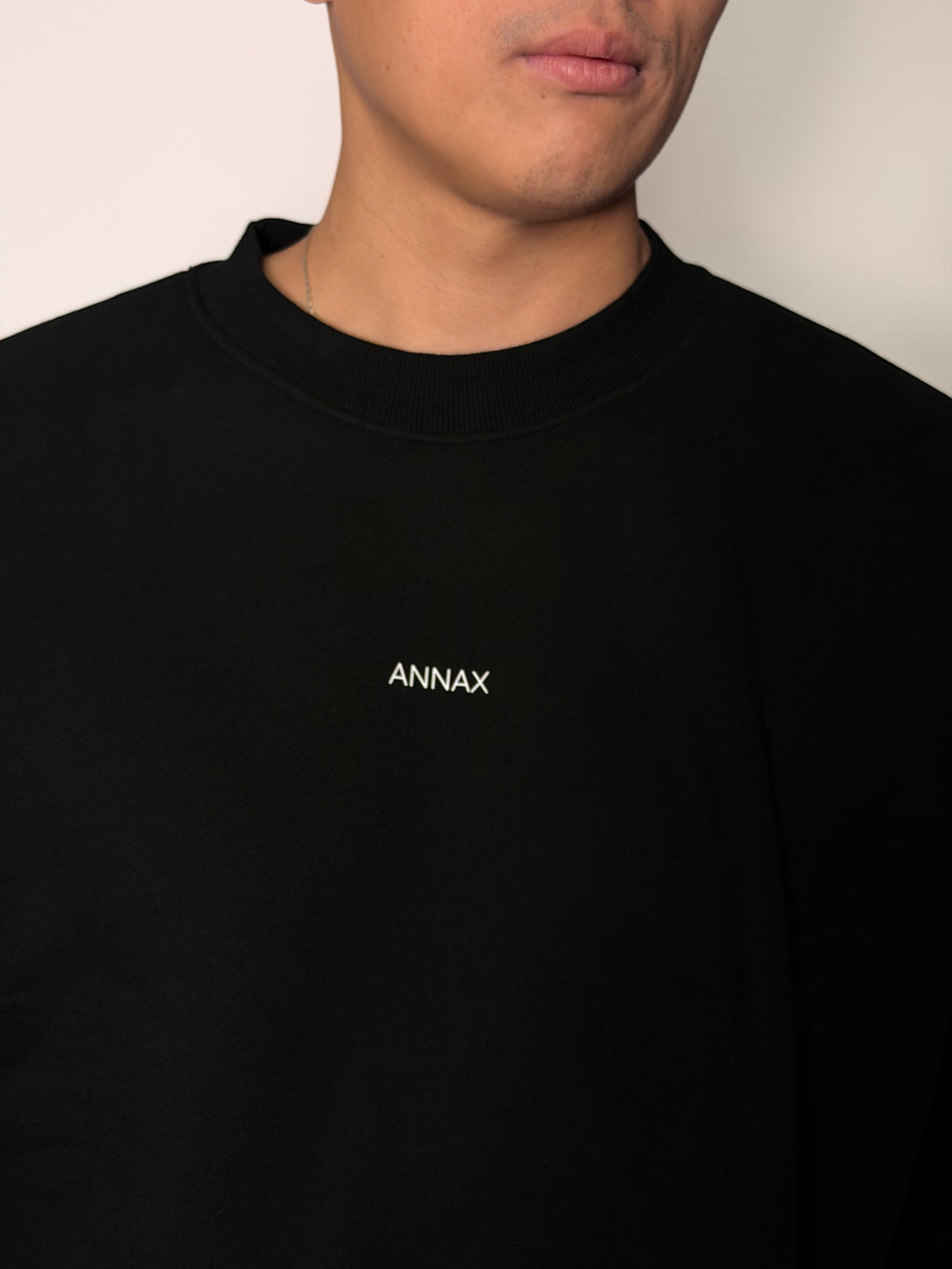 Men’s crewneck