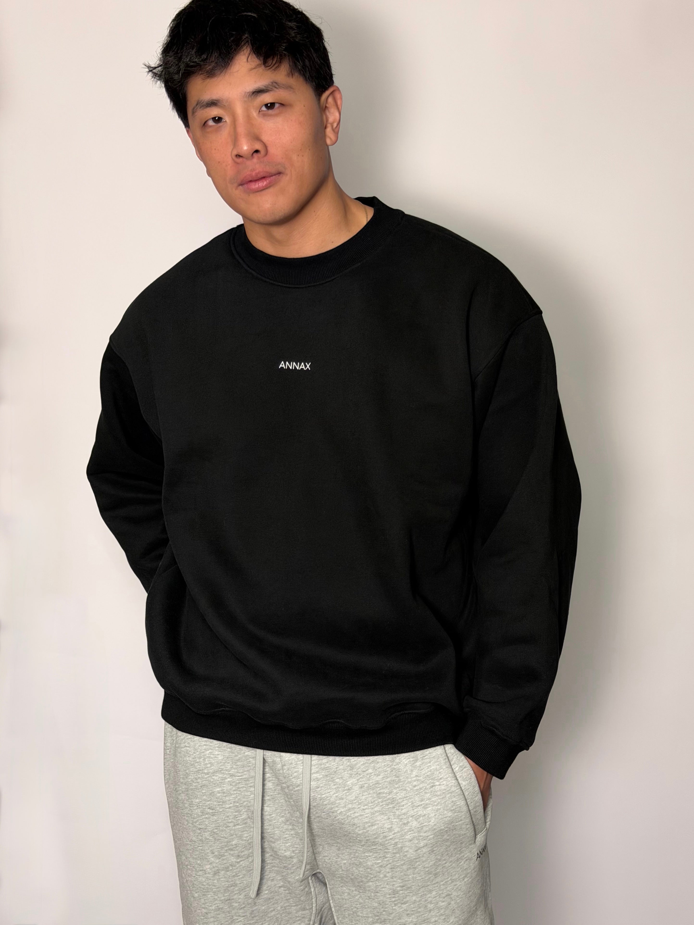 Men’s crewneck